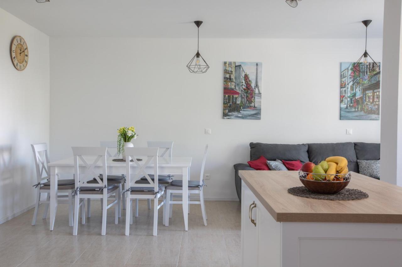 Apartment Oseka Макарска Экстерьер фото